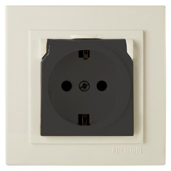 Socket with cover